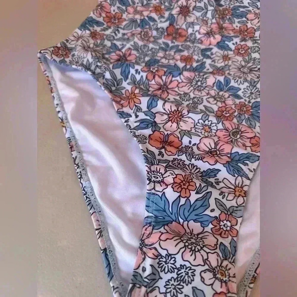 b2prity One Piece F - Picture 4 of 10